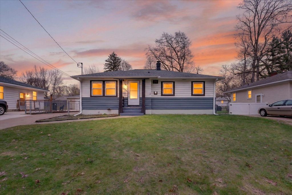3834 Wyoming Avenue Sw, City Of Wyoming, MI 49519