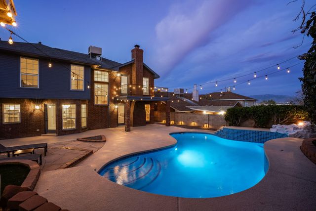 4532 Agate Hills Road NW, Albuquerque, NM 87114