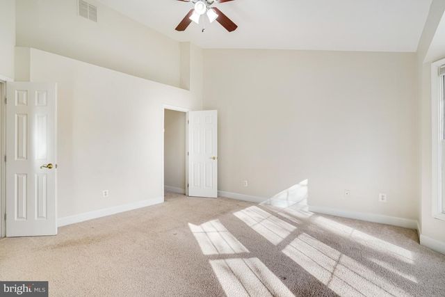 2505 GADSBY PL, Alexandria, VA 22311