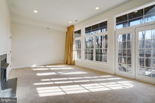 2505 GADSBY PL, Alexandria, VA 22311