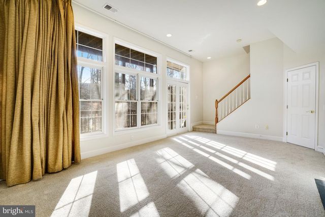 2505 GADSBY PL, Alexandria, VA 22311