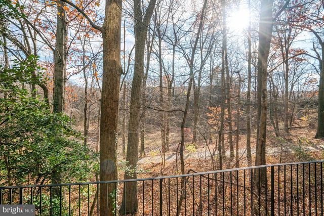 2505 GADSBY PL, Alexandria, VA 22311