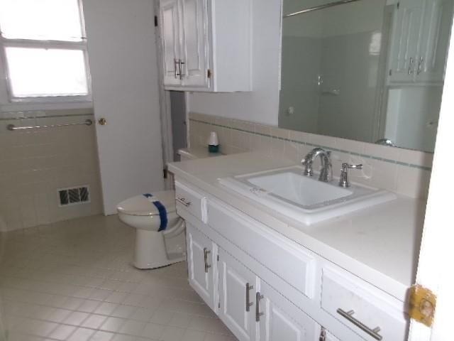 15412 E 42nd Place, Independence, MO 64055