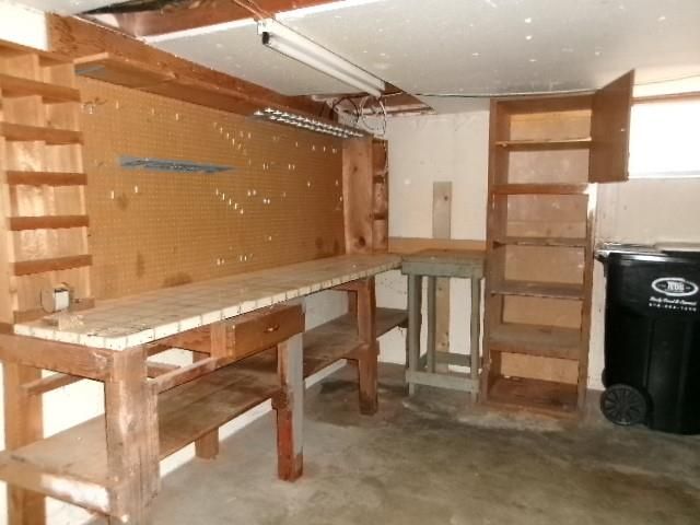 15412 E 42nd Place, Independence, MO 64055