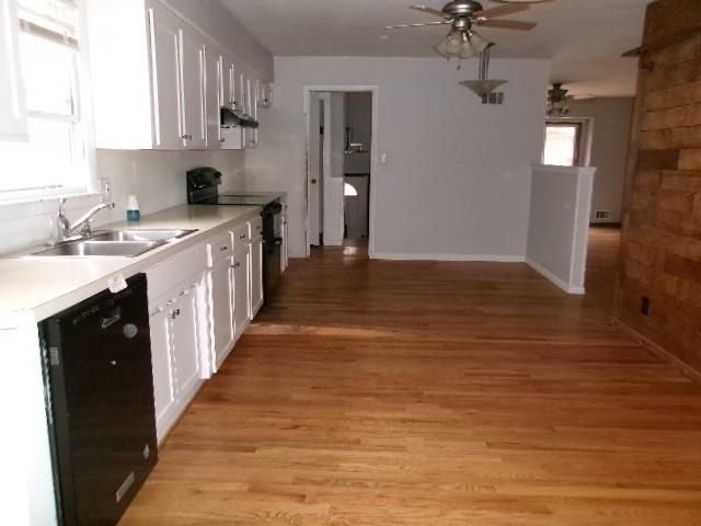 15412 E 42nd Place, Independence, MO 64055