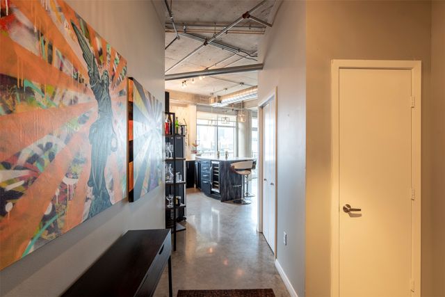1001 Belleview Street 707, Dallas, TX 75215