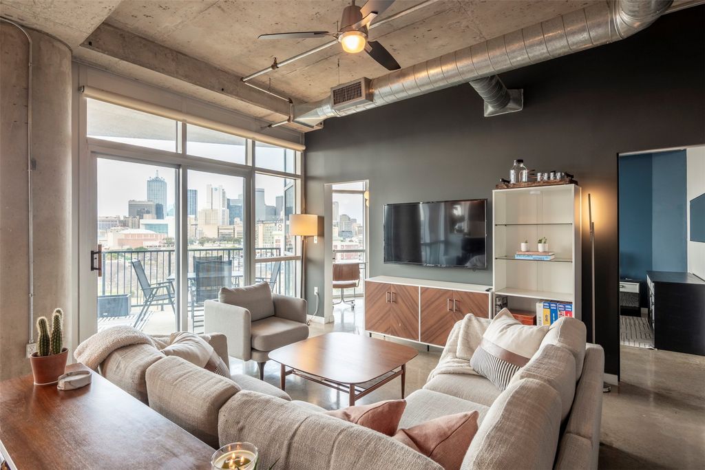1001 Belleview Street 707, Dallas, TX 75215