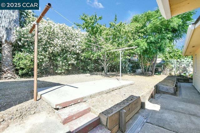 80 Water Street, Bay Point, CA 94565
