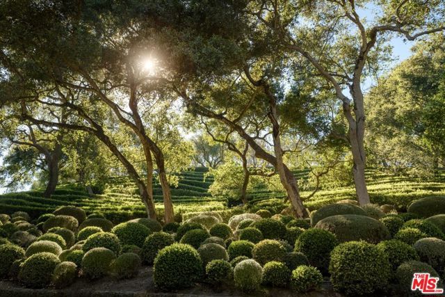 2910 Sycamore Canyon Road, Montecito, CA 93108