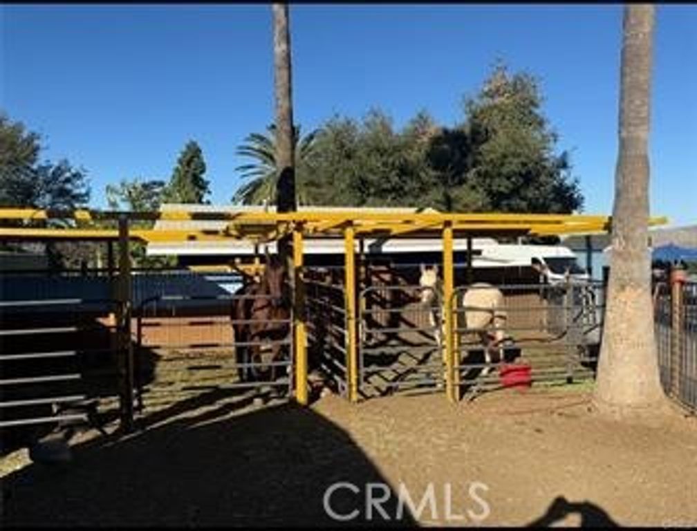 Image 9 of property listing at 13288 Bryant, Yucaipa, CA 92399