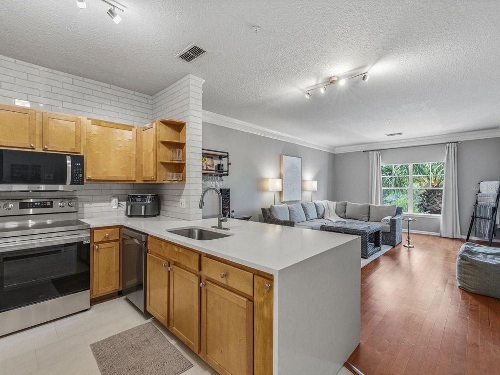 4207 S DALE MABRY HIGHWAY 8308, Tampa, FL 33611