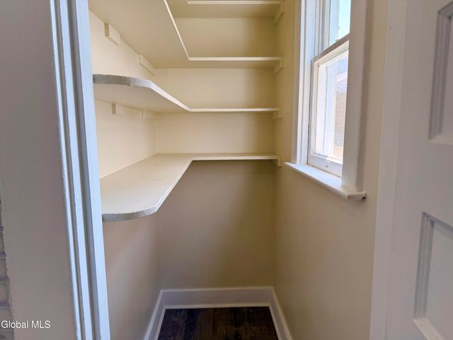 534 N Brandywine Avenue, Schenectady, NY 12308