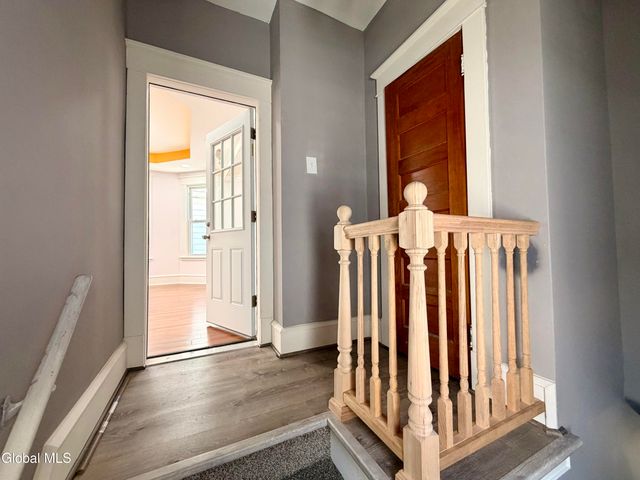 534 N Brandywine Avenue, Schenectady, NY 12308