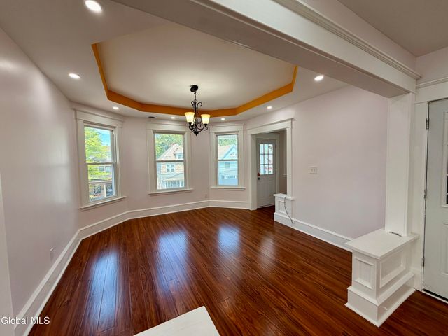 534 N Brandywine Avenue, Schenectady, NY 12308