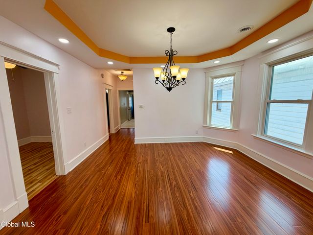 534 N Brandywine Avenue, Schenectady, NY 12308