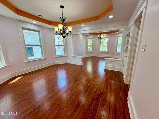 534 N Brandywine Avenue, Schenectady, NY 12308