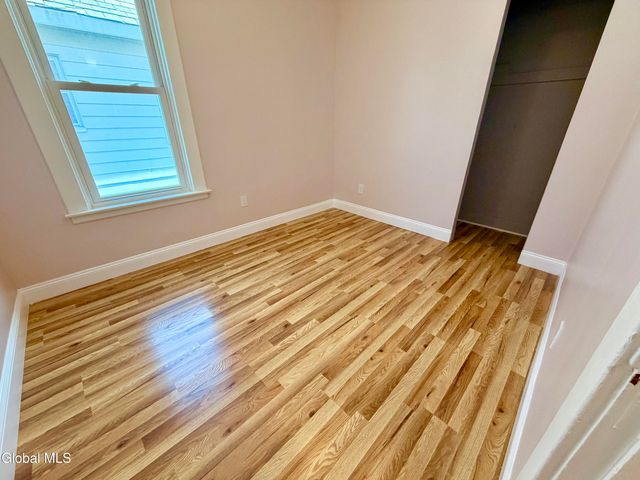 534 N Brandywine Avenue, Schenectady, NY 12308