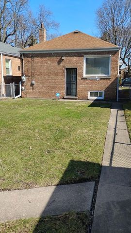 10552 S Eberhart Avenue, Chicago, IL 60628