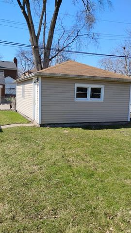 10552 S Eberhart Avenue, Chicago, IL 60628