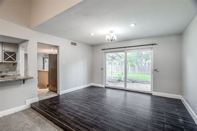 902 Firestone Lane, Richardson, TX 75080