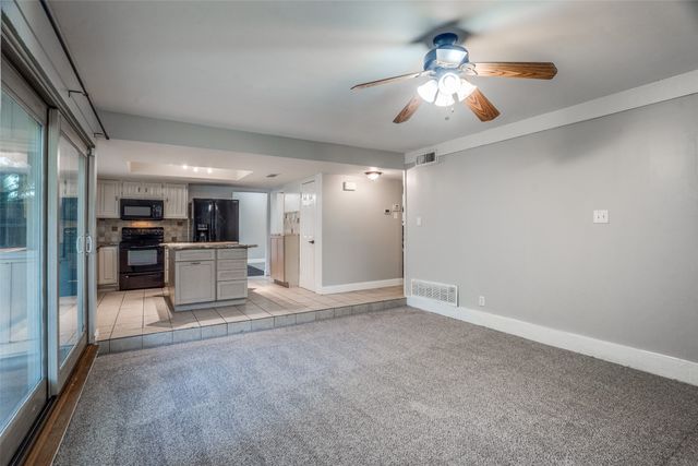902 Firestone Lane, Richardson, TX 75080