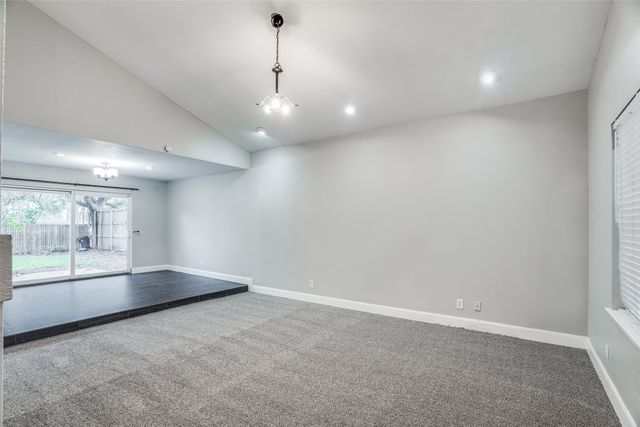 902 Firestone Lane, Richardson, TX 75080