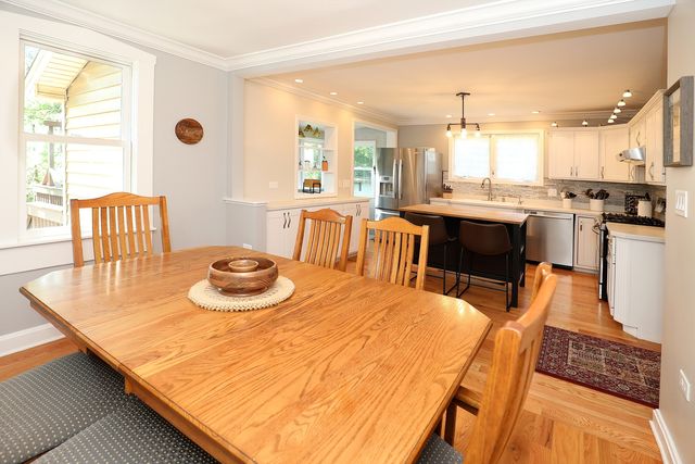 28W719 Barnes Avenue, West Chicago, IL 60185