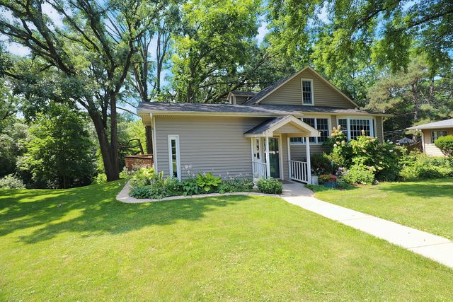 28W719 Barnes Avenue, West Chicago, IL 60185