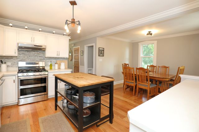 28W719 Barnes Avenue, West Chicago, IL 60185