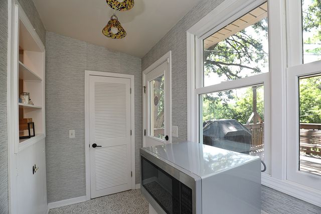 28W719 Barnes Avenue, West Chicago, IL 60185