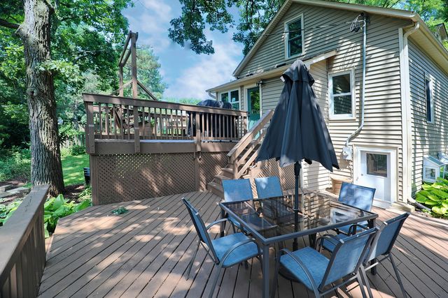 28W719 Barnes Avenue, West Chicago, IL 60185