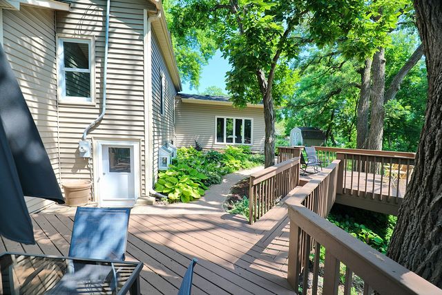 28W719 Barnes Avenue, West Chicago, IL 60185