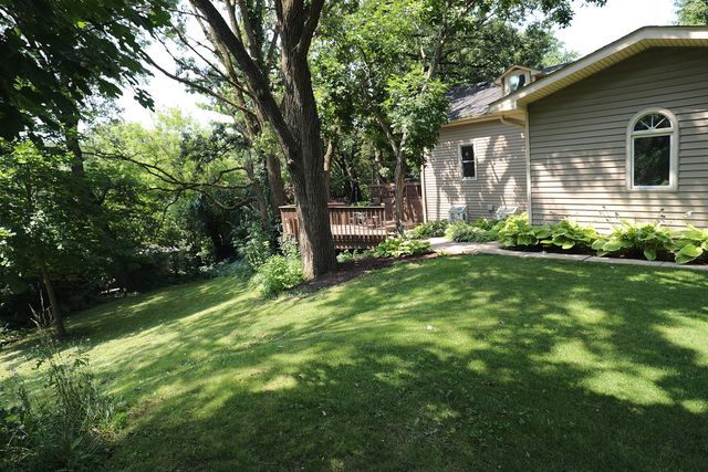 28W719 Barnes Avenue, West Chicago, IL 60185