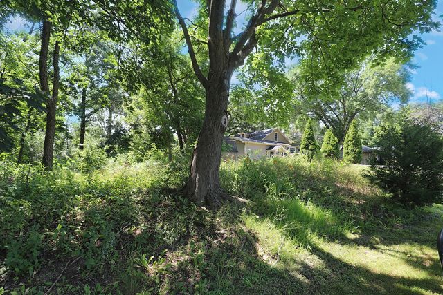 28W719 Barnes Avenue, West Chicago, IL 60185
