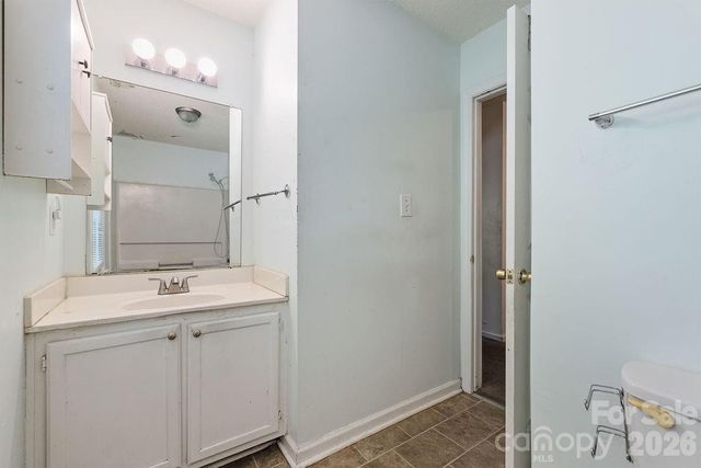 6719 Raeburn Lane, Charlotte, NC 28227