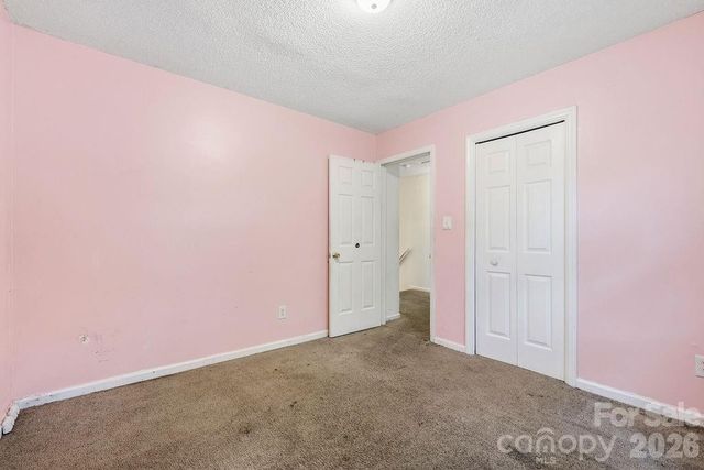 6719 Raeburn Lane, Charlotte, NC 28227