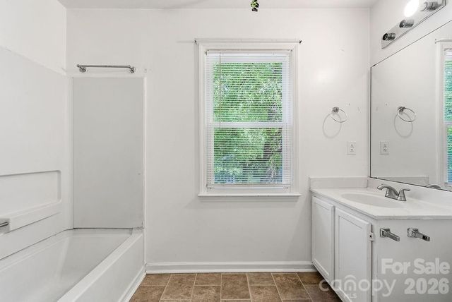 6719 Raeburn Lane, Charlotte, NC 28227