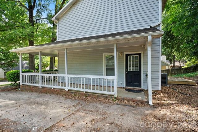 6719 Raeburn Lane, Charlotte, NC 28227