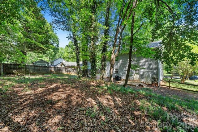 6719 Raeburn Lane, Charlotte, NC 28227