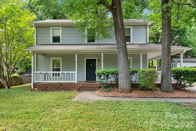 6719 Raeburn Lane, Charlotte, NC 28227