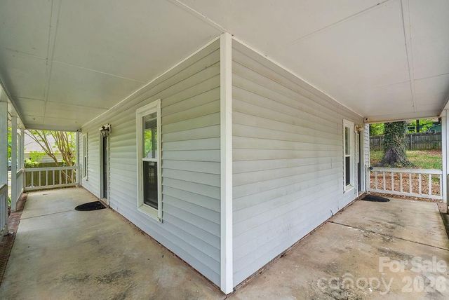 6719 Raeburn Lane, Charlotte, NC 28227