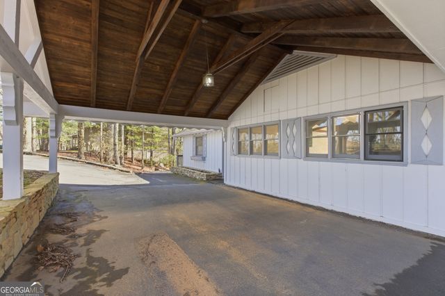 137 Pleasant Mountain Drive, Sky Valley, GA 30537