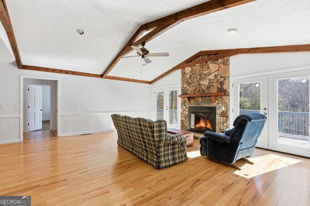 137 Pleasant Mountain Drive, Sky Valley, GA 30537