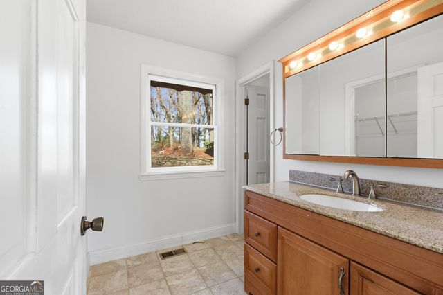 137 Pleasant Mountain Drive, Sky Valley, GA 30537