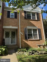 5715 LAWSONS HILL CT, Alexandria, VA 22310