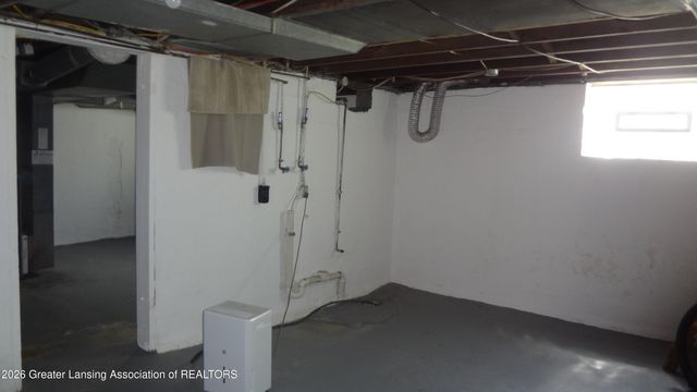 614 N Butler Boulevard, Lansing, MI 48915