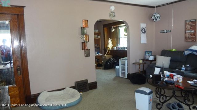 614 N Butler Boulevard, Lansing, MI 48915
