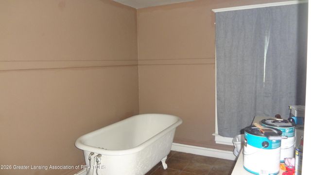 614 N Butler Boulevard, Lansing, MI 48915