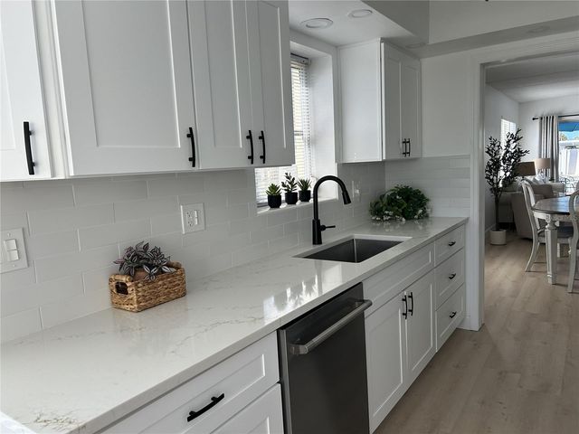 3808 GULF OF MEXICO DRIVE E111, Longboat Key, FL 34228