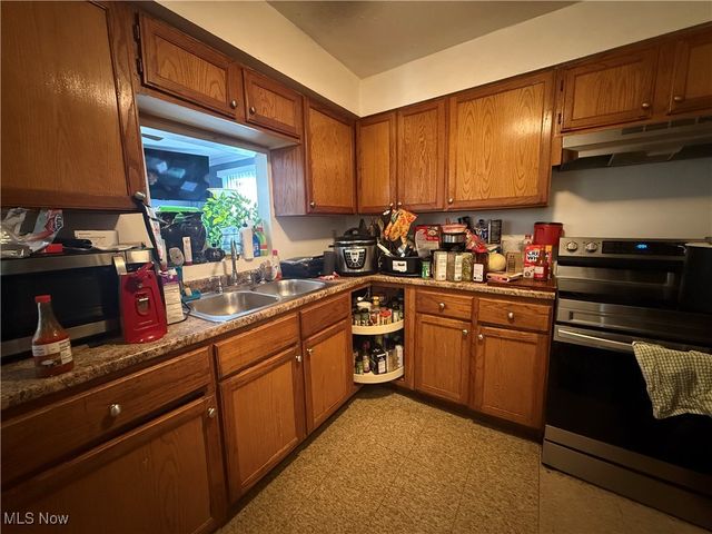 3431 W 129th Street, Cleveland, OH 44111